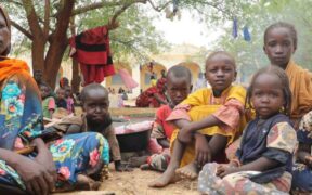 https___africana.news_un-issues-urgent-warning-famine-looms-in-sudans-overcrowded-displacement-camps_