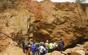 https___africana.news_artisanal-gold-mine-tragedy-in-mali_